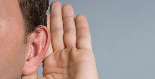 علاج طنين الأذن بالاعشاب