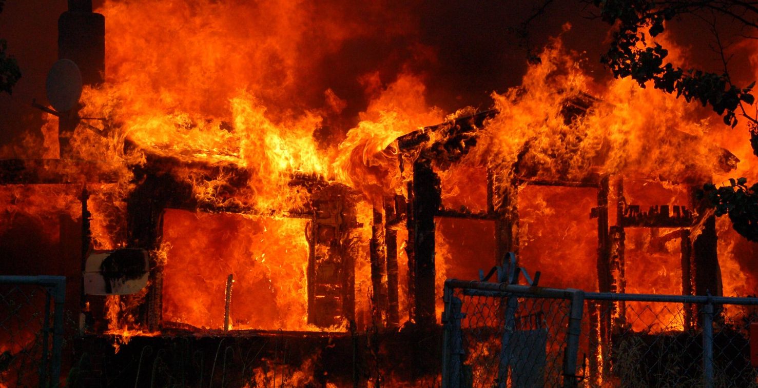 منزل محترق