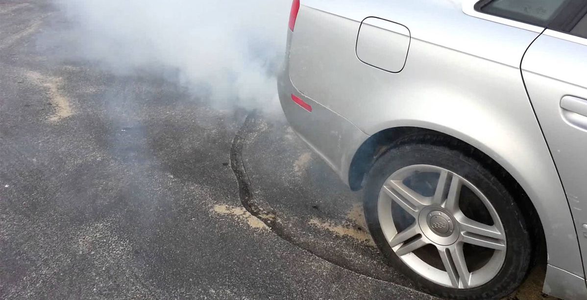 حل مشكلة الدخان الابيض من السيارة