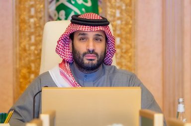 راجل يعايد ولي العهد السعودي الأمير محمد بن سلمان وهذه جولة على أهم إنجازاته